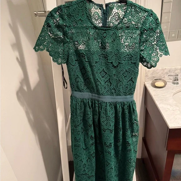 self portrait green lace midi dress Green Fine Lace Midi Dress – self-portrait-US main image 1